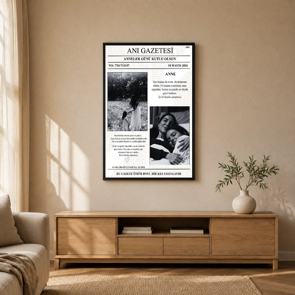 Anneye özel anı gazetesi tablosu dekoratif duvar mockup görünümü 3