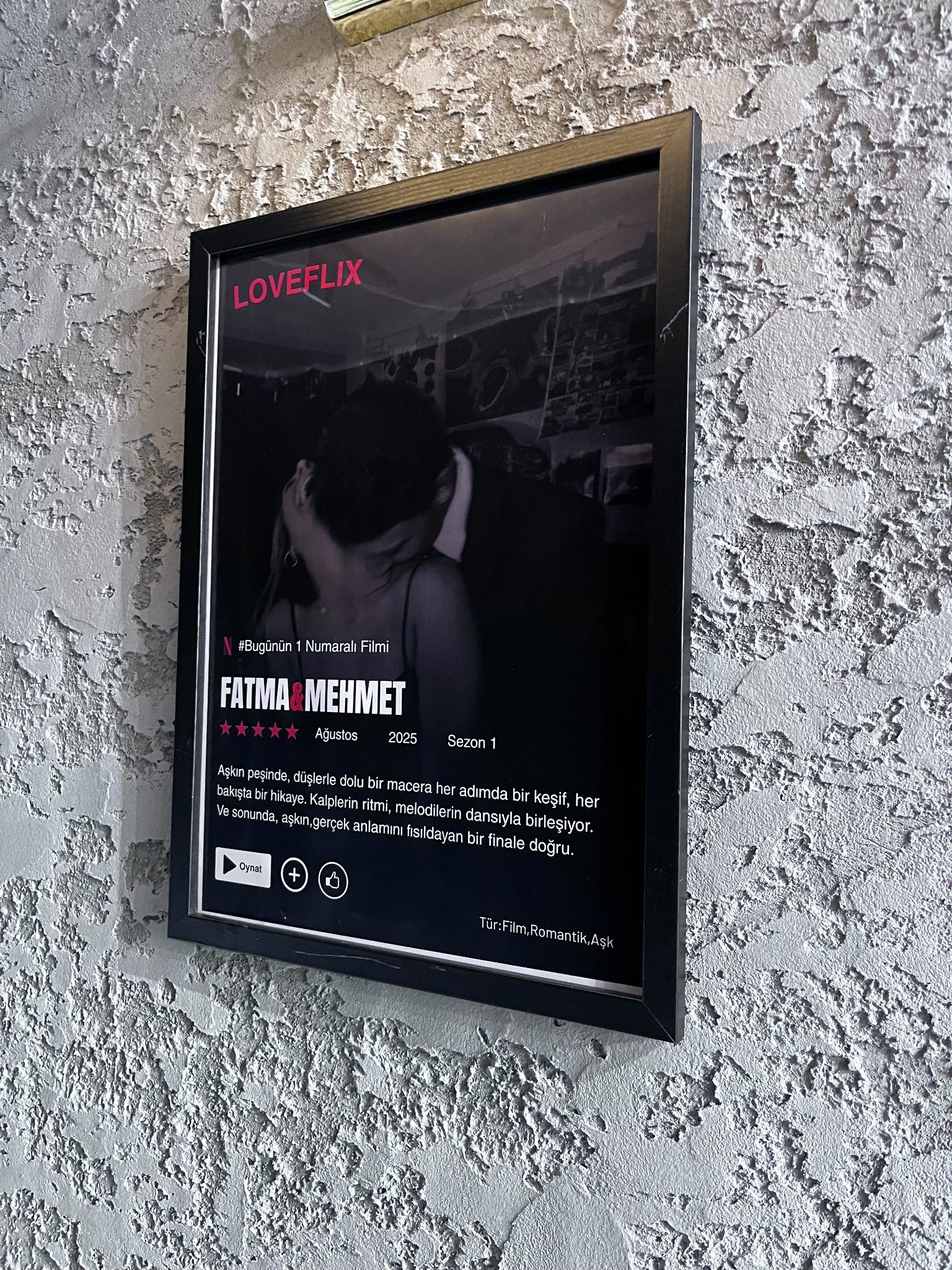 Loveflix temalı kişiye özel çift tablosu