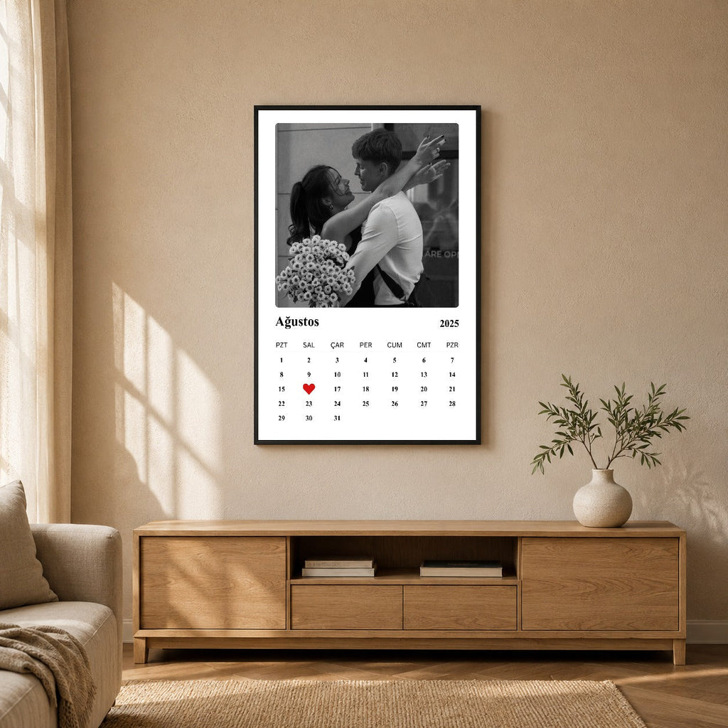 Kişiye özel özel tarih takvim tablosu dekoratif duvar mockup görünümü 3