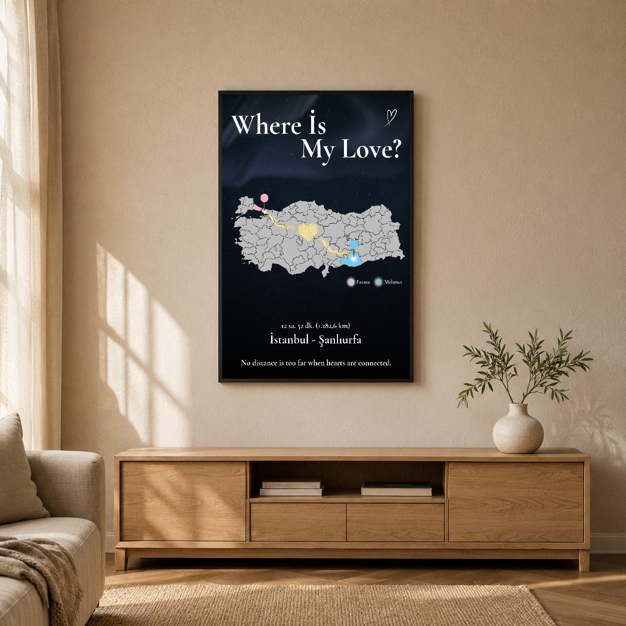 Türkiye haritalı uzak mesafe sevgili tablosu dekoratif duvar mockup görünümü 3